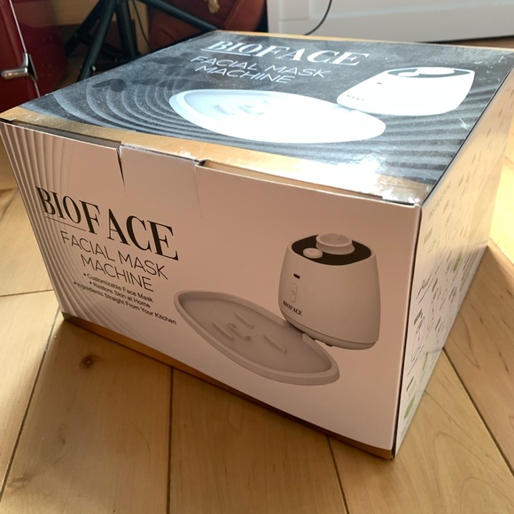 BioFace Facial Mask Machine DIY Mask Maker Customizable Face Mask New Sealed - Picture 1 of 3